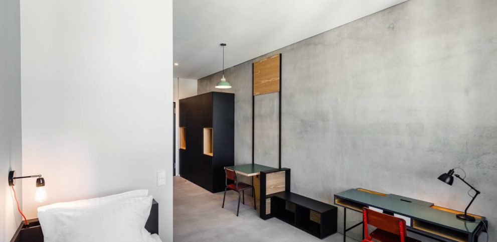 Berlin - Frankfurter Tor - Penthouse - Neon Wood